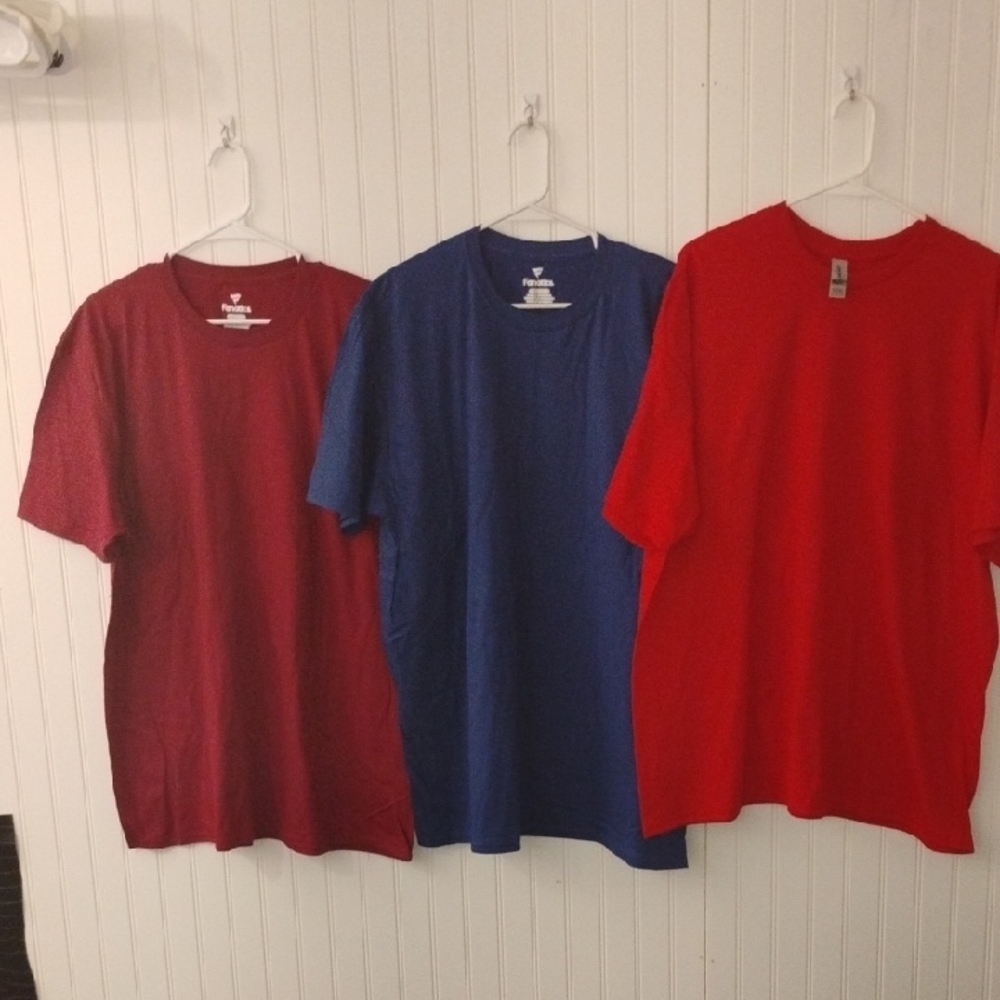 3 Pack Men's Red and Blue T-Shirt Set